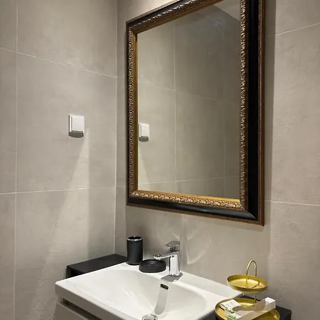 Elegant 2Br BW Apartment 2 Bathrooms -Private Garage A1 Residence BW Apartamento Belgrado