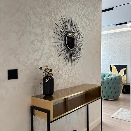 Apartamento Elegant 2Br BW Apartment 2 Bathrooms -Private Garage A1 Residence BW Belgrado