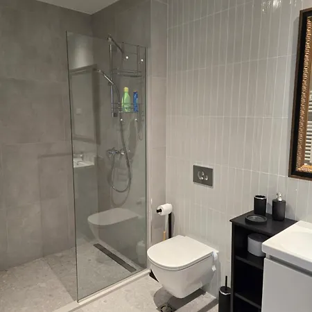 Apartamento Elegant 2Br BW Apartment 2 Bathrooms -Private Garage A1 Residence BW