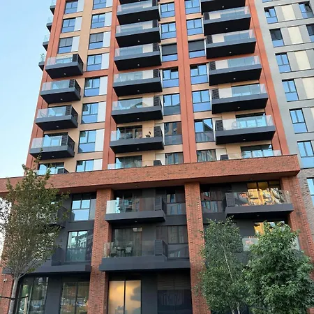 Elegant 2Br BW Apartment 2 Bathrooms -Private Garage A1 Residence BW *